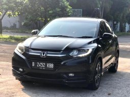 Honda HR-V 1.8L Prestige 2015 Hitam 3