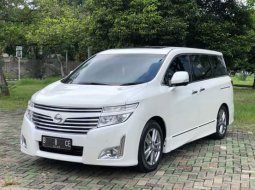 Nissan Elgrand Highway Star 2013 Putih 3