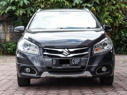 Suzuki SX4 S-Cross AT 2017 Abu-abu 5