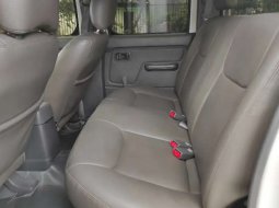 Jual mobil Nissan Frontier NP300 2010 bekas, DKI Jakarta 8