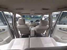 Mobil Toyota Kijang Innova 2013 2.0 G terbaik di Jawa Barat 11