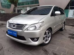 Mobil Toyota Kijang Innova 2013 2.0 G terbaik di Jawa Barat 6