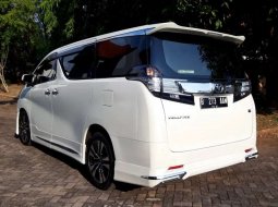 Jawa Tengah, Toyota Vellfire G 2016 kondisi terawat 5