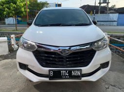 Jawa Tengah, jual mobil Daihatsu Xenia M DELUXE 2015 dengan harga terjangkau 1