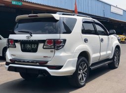 Toyota Fortuner G 2013 Putih 4