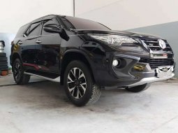 Jawa Timur, Toyota Fortuner VRZ 2019 kondisi terawat 7