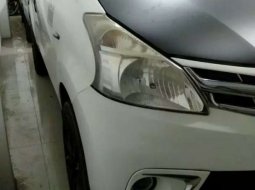 Jawa Barat, Toyota Avanza Veloz 2012 kondisi terawat 3