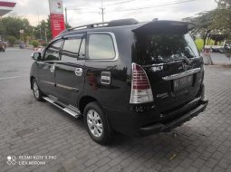 Mobil Toyota Kijang Innova 2011 G dijual, Jawa Timur 1