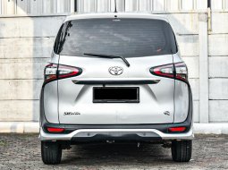 Toyota Sienta Q 2016 7