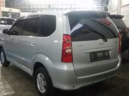 Dijual mobil bekas Daihatsu Xenia Xi DELUXE, Jawa Timur  6