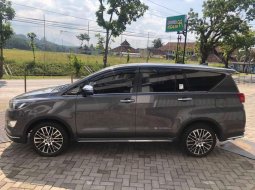 Jual mobil Toyota Venturer 2019 bekas, Jawa Tengah 13