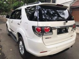Mobil Toyota Fortuner 2014 dijual, Jawa Barat 4