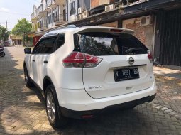 Mobil Nissan X-Trail 2015 terbaik di Jawa Timur 5