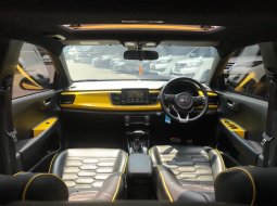 Kia Rio 1.4 Kuning 2019 4