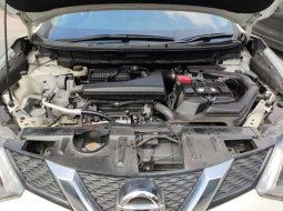 Jual mobil Nissan X-Trail 2.5 2015 bekas, Jawa Timur 13