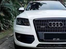Jual cepat Audi Q5 2010 di Banten 8