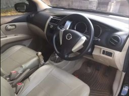 Mobil Nissan Grand Livina 2016 SV dijual, DKI Jakarta 2