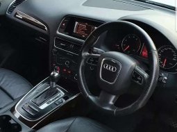 Mobil Audi Q5 2010 terbaik di Banten 5