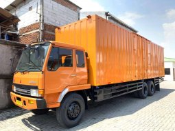 rental sewa lepas kunci truk tronton wingbox fuso hino isuzu giga 6x2 2