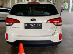 Dijual mobil bekas Kia Sorento , Jawa Barat  8