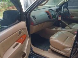 Banten, jual mobil Toyota Fortuner 2011 dengan harga terjangkau 4