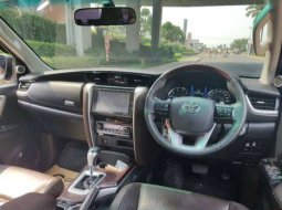 Dijual mobil bekas Toyota Fortuner VRZ, Jawa Barat  7