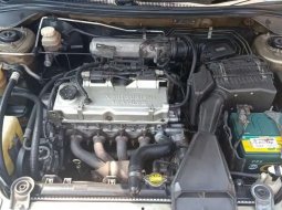 Jual mobil Mitsubishi Lancer 1.8 Automatic 2002 bekas, Jawa Barat 3