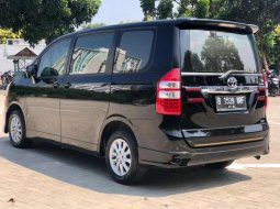 Jual Toyota NAV1 V 2012 harga murah di Banten 3
