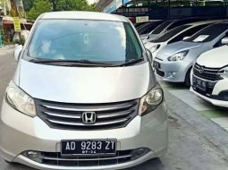 Jawa Tengah, jual mobil Honda Freed PSD 2012 dengan harga terjangkau 4