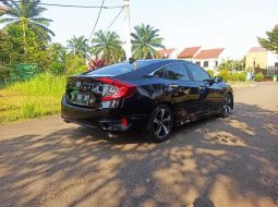 Jual cepat Honda Civic ES Prestige 2017 di Banten 7