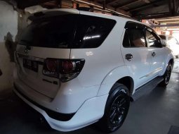 Jual cepat Toyota Fortuner 2015 di Jawa Tengah 2