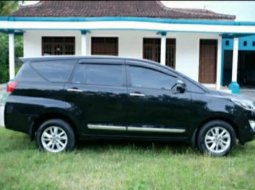 Jual mobil Toyota Kijang Innova V 2017 bekas, Jawa Tengah 7