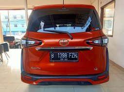 Toyota Sienta Q CVT 2016 8
