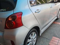 Mobil Toyota Yaris 2012 E dijual, DKI Jakarta 3