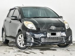 Toyota Yaris E 2012 Hatchback 1