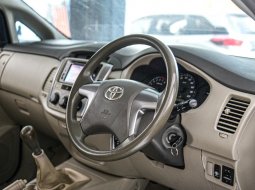 Toyota Kijang Innova G 2013 4