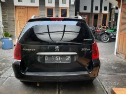 Jawa Barat, Peugeot 307 SW 2003 kondisi terawat 3