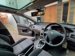 Jawa Barat, Peugeot 307 SW 2003 kondisi terawat 7