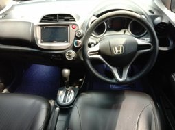 Jual mobil Honda Jazz 2012 9