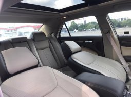 Chrysler 300C PENTASTAR 3.6 At 2013 Putih 9