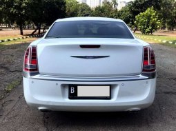 DKI Jakarta, Chrysler 300C 300C 2013 kondisi terawat 3