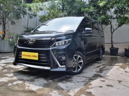 Toyota Voxy CVT 2018 Wagon 1