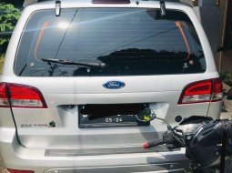 Jual cepat Ford Escape Limited 2010 di DKI Jakarta 11