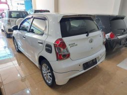 Jawa Timur, jual mobil Toyota Etios Valco G 2013 dengan harga terjangkau 5