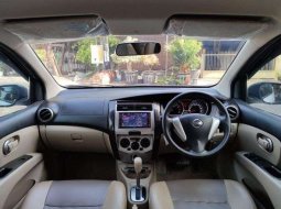 Mobil Nissan Grand Livina 2017 XV dijual, Jawa Timur 5