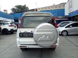 Ford Everest XLT 2010 Putih 10