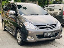 Jual cepat Toyota Kijang Innova G 2008 di Riau 1