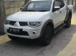 Strada Triton GLS 4x4 Manual 2012 1