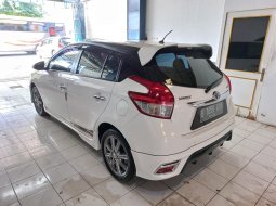 Toyota Yaris TRD Sportivo 2015 8