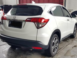 Honda HRV E Special Edition A/T ( Matic ) 2021 Putih Km 12rban Gress Like New Siap Pakai 2